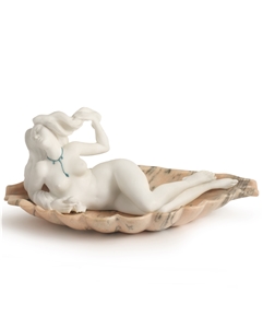 Venus on Shell White Carrara Marble Hand Carved Venus on Shell White Carrara Marble Hand Carved