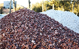 Red Cheap Factory Pebble Walkway
