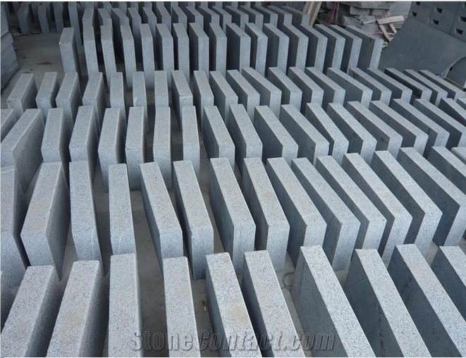 Chinese Popular & Beautiful Cheap Grey Granite Kerbstone Promotional Prices from Factory