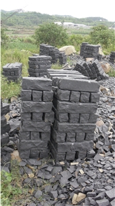 Zhangpu Black Basalt Side Stone, Cheap Black Basalt Kerbstone, China Black Basalt Curbstone Surface in All Sides Natural Split Finish