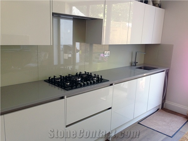Quartz Stone Polished Surfaces Counter Tops Kitchen Tops with Various Edges and Customized Edges Available 2/3cm Thick