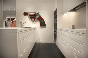 Quartz Stone Surfaces Countertops and Bench Top for Kitchen Used with High Gloss and Hardness