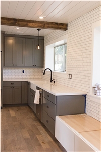 Wholesaler Of Quartz Stone with Bright Surface Kitchen Countertop in Custom Design,Easy Wipe,Easy Clean