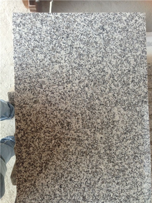 New G603 Polished Granite Steps & Risers,Jiangxi G603 Padang Crystal Granite,Sesame White Granite,Crystal Grey Granite,Light Grey Granite Stairs