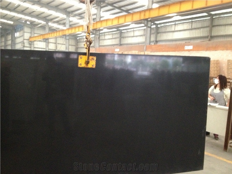 Artificial Black Quartz Stone Tiles & Slabs