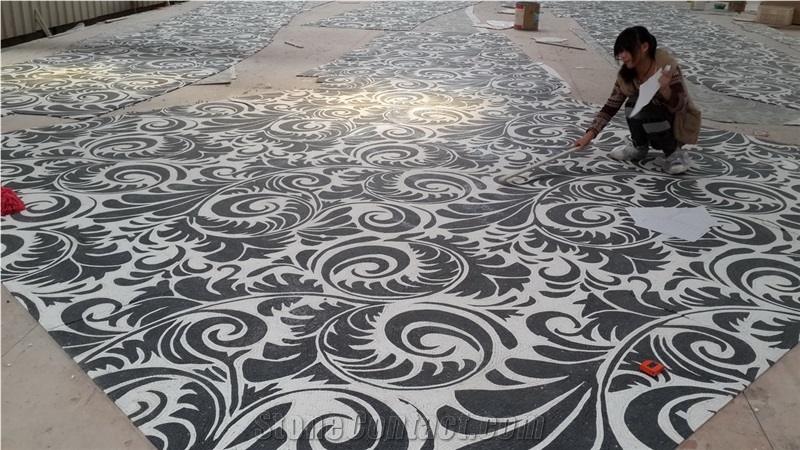 White And Black Elegant Natural Marble Mosaic Pattern