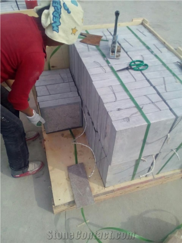 China Blue Limestone Best Material Honed Surface Cube Paving Stone Blocks