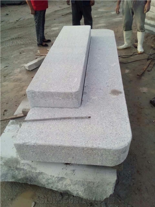 G375 Grey Granite Bushhammered Fine Picked Surface External Steps Sitting Stairs