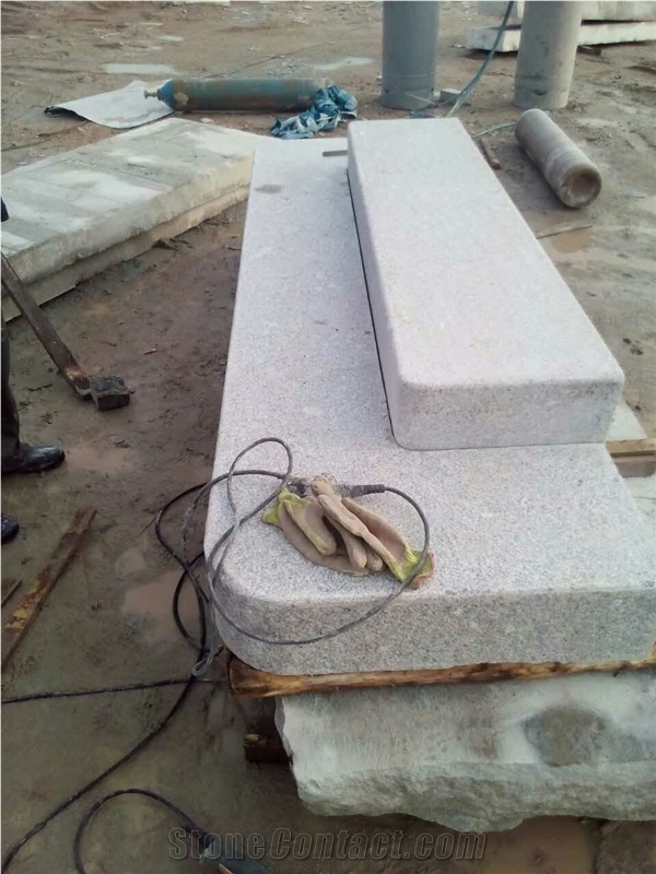 G375 Grey Granite Bushhammered Fine Picked Surface External Steps Sitting Stairs