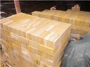 Wood Vein Yellow Sandstone Antique Tumbled Finish Paving Cobble Stone Bricks