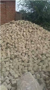 Wood Vein Yellow Sandstone Antique Tumbled Finish Paving Cobble Stone Bricks