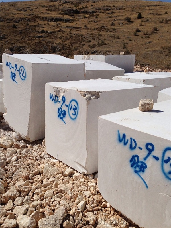 Perlato Royal Marble Blocks