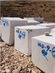Perlato Royal Marble Blocks