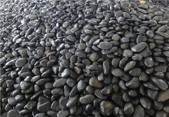 Black Polished Different Sizes Polished Pebble River Stone for Decoration in Landscaping ,Garden , Walkway