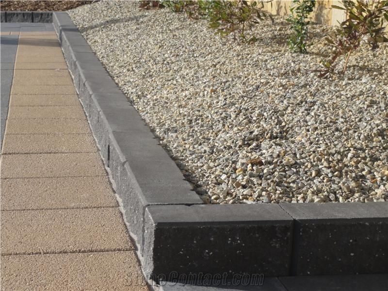 China Back Basalt Exterior Stone Curbs,Kerbstone,Road Stone Pavers Landscaping Stone