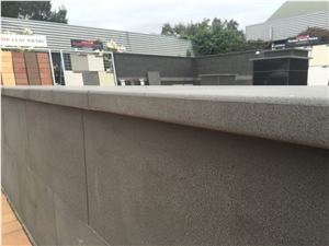 China Back Basalt Exterior Stone Curbs,Kerbstone,Road Stone Pavers Landscaping Stone
