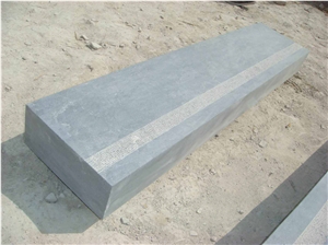 China Blue Limestone Kerbstone/Kerbs/Curbs Road Stone Floor Pavers
