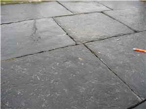 China Shandong Blue Stone Pavers Pattern Patio Bluestone Floor Covering China Shandong Blue Stone Pavers Pattern Patio Bluestone Floor Covering