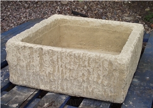 G682 China Beige Rust Sunset Gold Granite Planter Flower Pot Stand Landscaping Stone