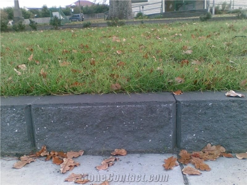 Zhangpu Black Basalt Kerbstone,Road Stone Curbs Kerb Stone Side Stone Paver Landscaping Stone Exterior