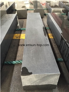 China Black Basalt Kerb Stone, Black Andesite Stone Kerbstone, Nero Basalt Curbstone, Kerbs, Basalt Road Stone, Side Stone, Exterior Landscaping Stone