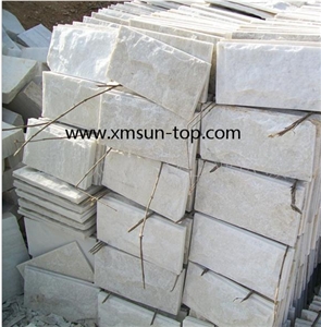 White Quartize Mushroom Stones, Snow White Mushroom Tiles for Garden Pavements, Split Stones, Natural White Quartize Mushroom Stone White Quartize Mushroom Stones, Snow White Mushroom Tiles for Garden Pavements, Split Stones, Natural White Quartize Mushroom Stone