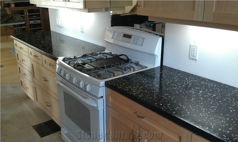Kromit Quartz Kitchen Countertops