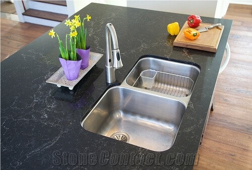 Toros Quartz Kitchen Countertops