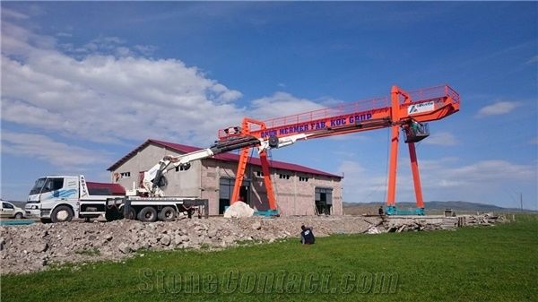 Gantry Crane for Stone Handling