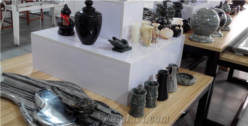Natural Jadeite Vases in Black for Home or Hotel Decoration