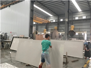 Preferred O.E.M Manufacturer Pure White Crystal Quartz Stone Tiles Slabs/ Solid Surface Engineered Artificial Stone Tiles for Kitchen Bathroom Design / Wall & Floor Cladding-A02