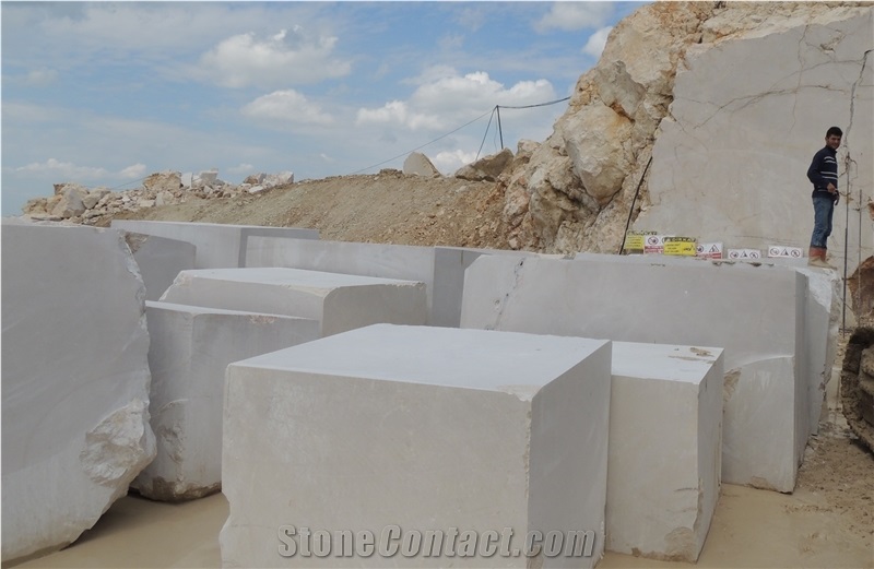 Bursa Light Beige Marble Blocks