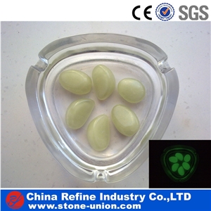 Luminous Glowing Pebble in the Dark ,Glow Paving Stone/Glow in the Dark Garden Ornament/Glow Pebbles