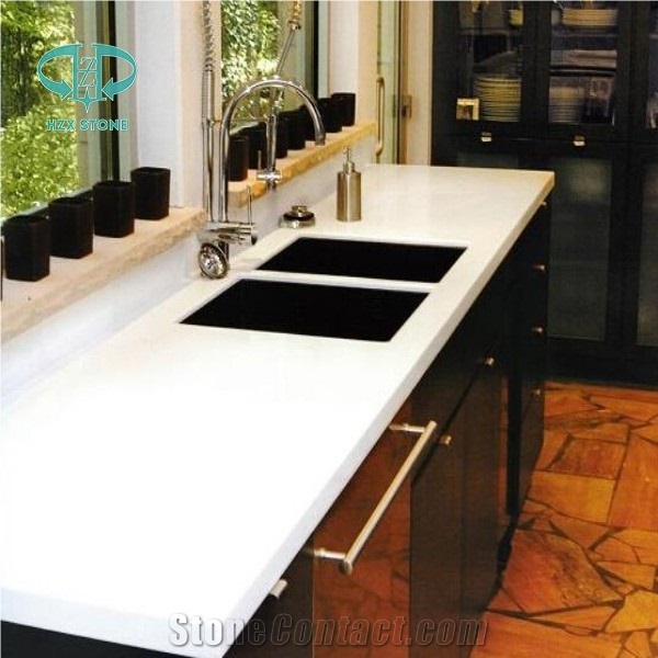 Crystal White Quartz Stone/Solid Surface Engineered Stone Tiles & Slabs for Hotel Kitchen Bathroom Decoration High Gloss and Hardness
