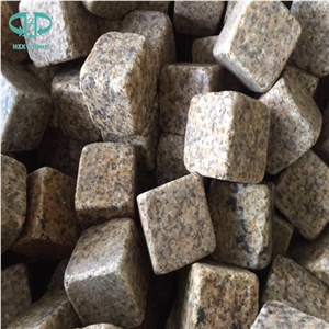 G682 Granite,Misty Rusty Yellow,Giallo Rusty, Desert Gold,Giallo Fantasia,Giallo Ming, Giallo Rustic, Gold Leaf China, Golden Peach, Padang Amarillo Tumbled Natural Flame Cube Paver Pattern Cubestone