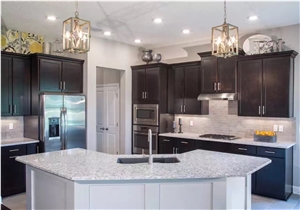 White Color China Engineered Quartz Stone Solid Surface for Kitchen Counter Top Bathroom Countertop Bench Top Available for 2/3cm Thick