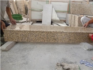 Tiger Yellow Granite Staircase, Yellow Granite Steps, China Yellow Granite