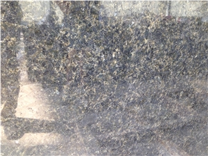 Verde Ubatuba Granite Countertop, Verde Ubatuba Kitchen Top, Dark Brown High Polished Granite on Sales from China Factory