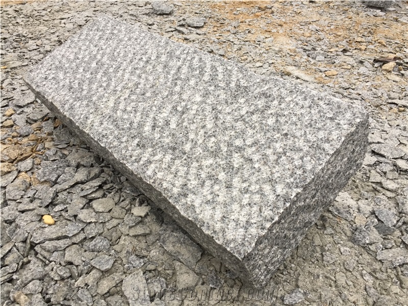 Silver Grey G426 Granite Cheaper Pineappled Surface Stairs & Steps