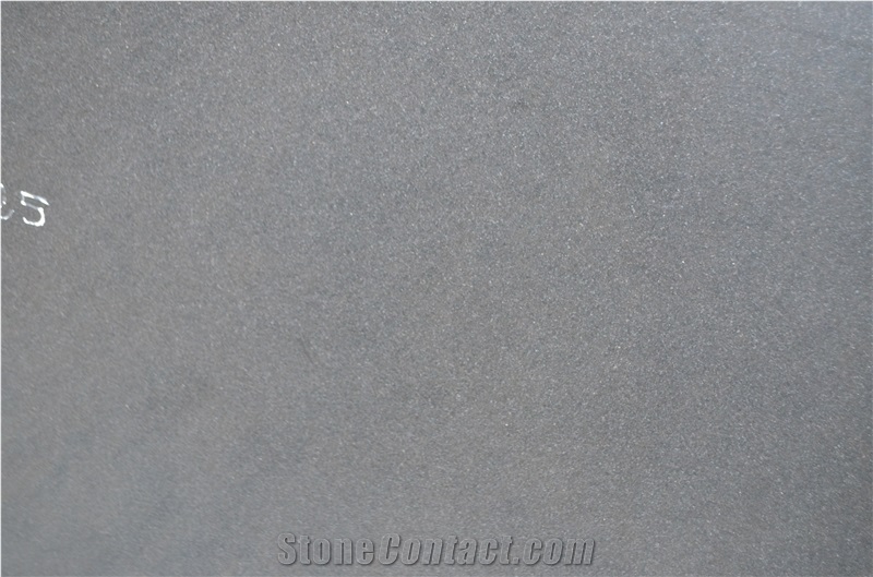 Warrangal Black Half Slab