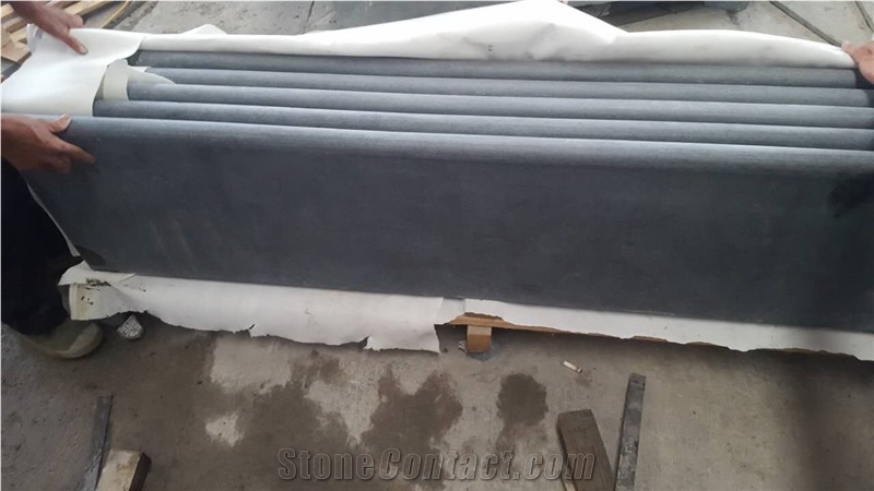 Honed Absolute Black Granite Stairs Steps Risers