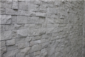 White Limestone Tumbled Wall Cladding Brick Stacked Ledge Stone, Indonesia Classic White Limestone Split Face Culture Stone Wall Cladding, White Limestone Stacked Stone Veneer