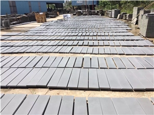 Chinese Gray Basalt Stone/Gray Basalt Slabs & Tiles/Basalto/Grey Basalt/Andesite/Lava Stone/Walling/Flooring/Cladding/Covering Tiles