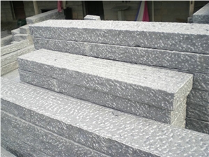 Grey Granite G654 Kerbstones/Light Grey Kerbstone/ Gray Granite Flamed /Grey Granite Curbstone Picked Surface/G654 Busharmmed Curbs/ Grey Granite Sawn Cut Surface Road Stone