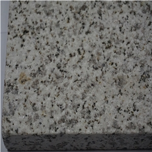 Hjm Bush Hammered Surface Light Yellow Granite Slabs and Tiles