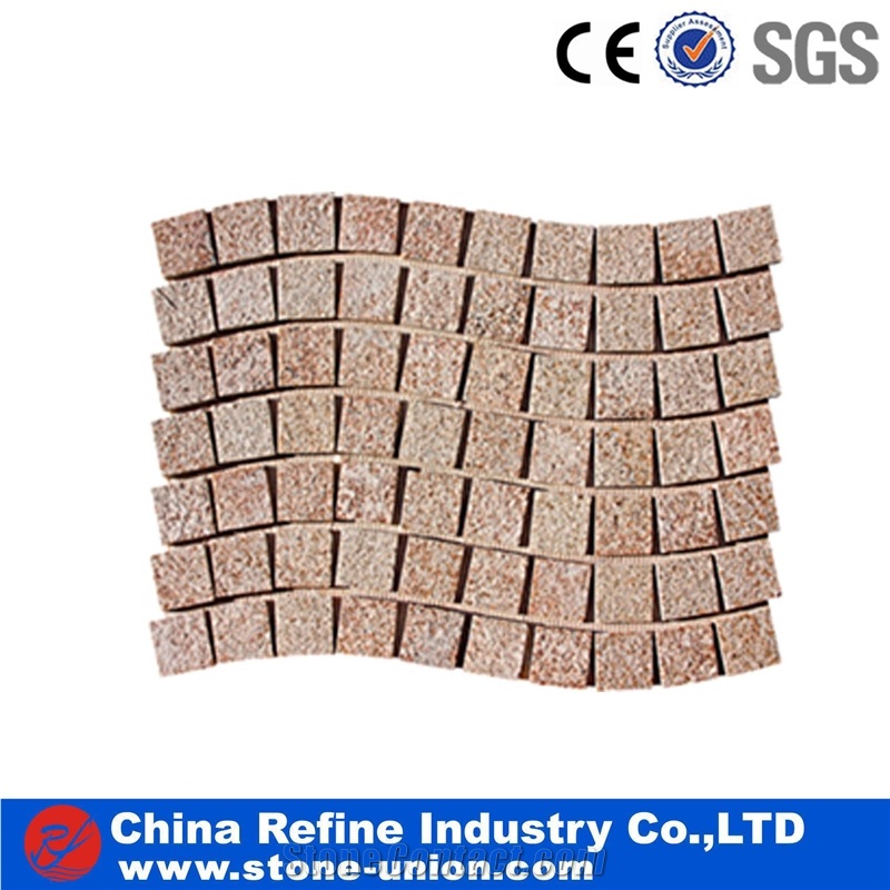 Beige Granite Cubestone Paving Stes, China Beige Granite Cobble Stone for Paving Outside in Mesh