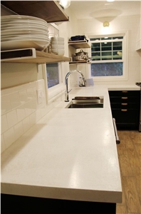 Bst Quartz Stone Slab Mainly and Widely Used in Kitchen, Bathroom, Bar, School, Hospital and Other Public Place, for Countertop Mainly