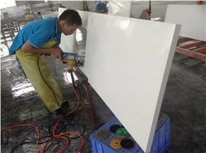 A Quality Calacatta White Marble Look Quartz Stone Solid Surfaces Polished Slabs & Tiles Engineered Stone Artificial Stone Slabs for Hotel Kitchen,Bathroom Walling Panel Customized Edges Terry Stone