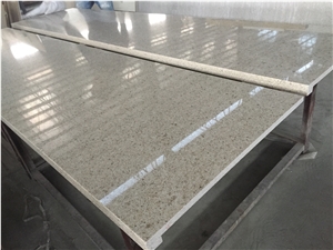 China Good Quality Engineered Stone Gold Coast Quartz Countertops for Usa and Canada Market and for Solid Surface