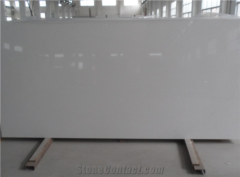 High Quality China Made Engineered Stone -New Milan White Polished Quartz big Slab for USA Market -cutting for Countertops ,Vanity tops and Solid Surface .